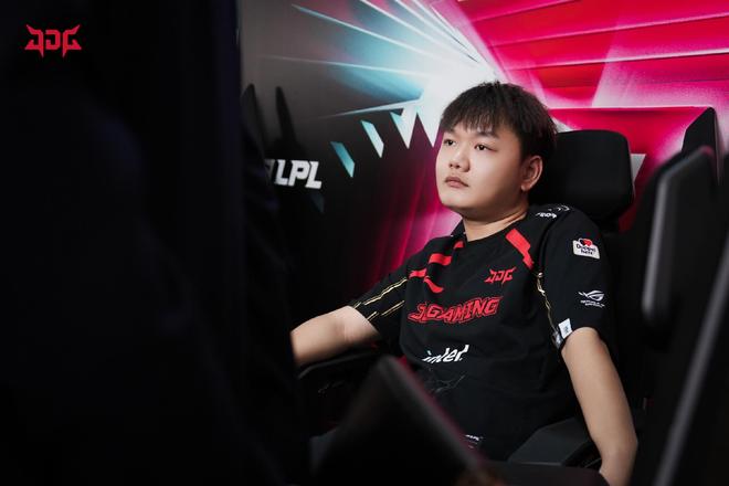 在第二节早 在第二节早