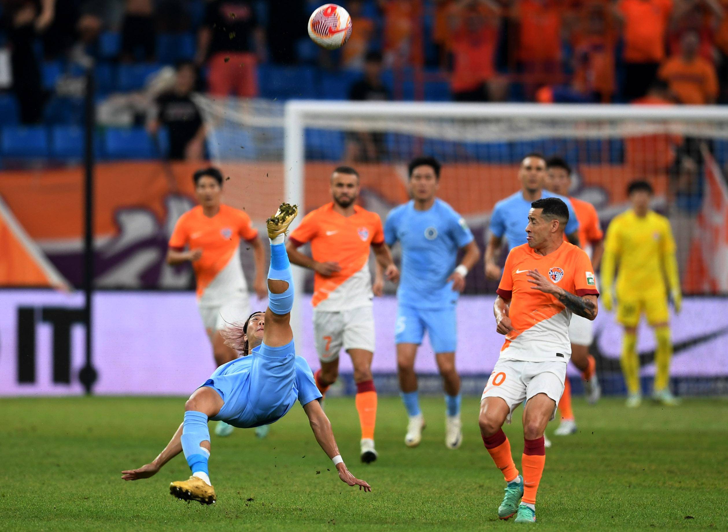 张伟果断叫 张伟果断叫