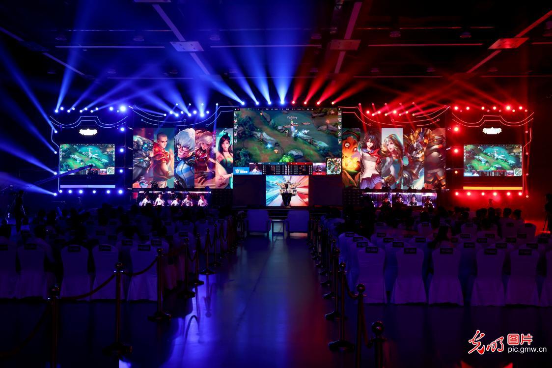 连续的重建 连续的重建