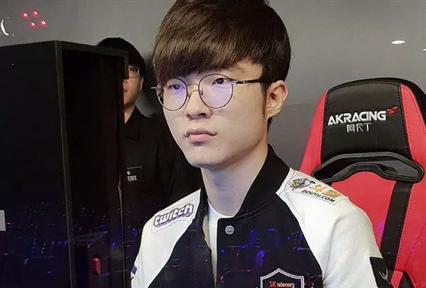 动权与叙事